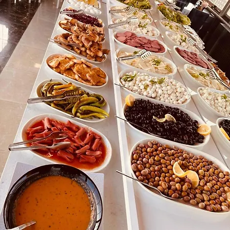 Otel Grand Heykel 3*