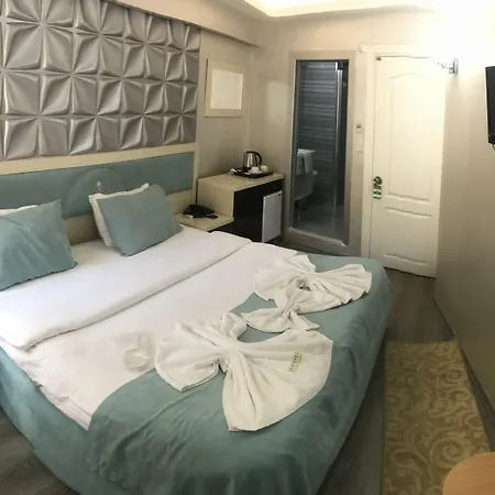 Hotel Grand Heykel 3*