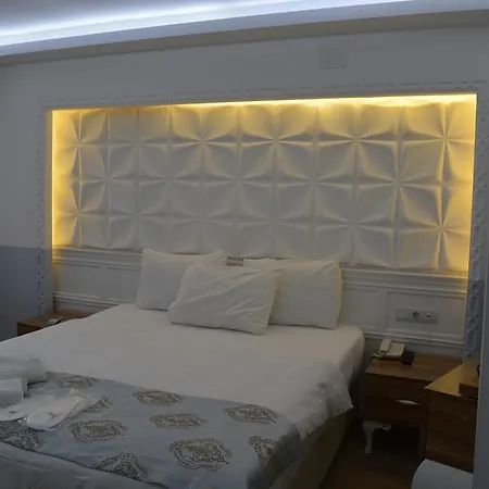 Hotel Grand Heykel